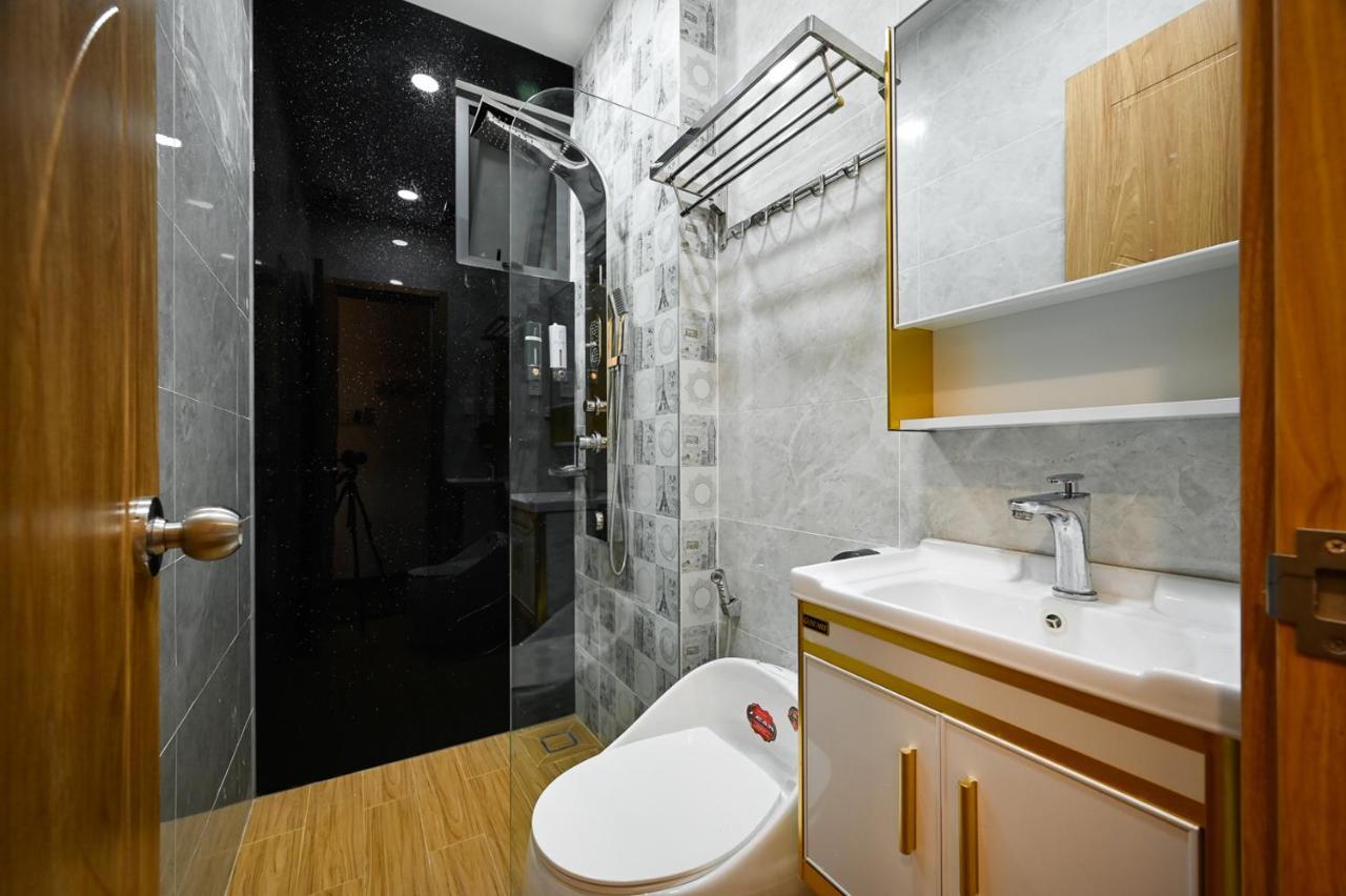 Lotus Airport Hotel Saigon Ho Chi Minh City Exterior photo