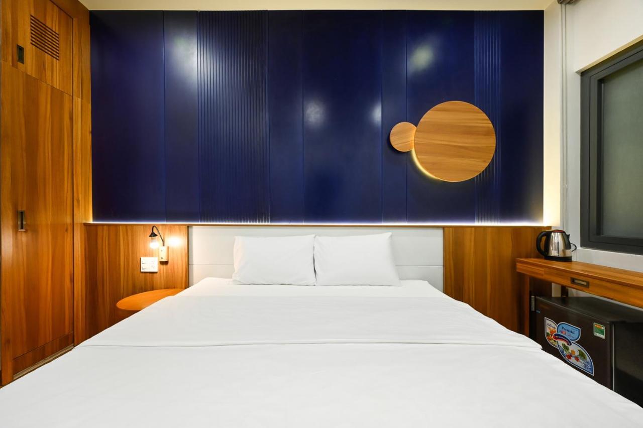Lotus Airport Hotel Saigon Ho Chi Minh City Exterior photo