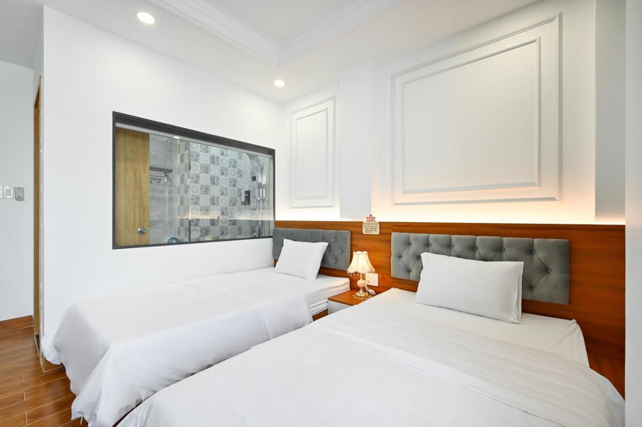 Lotus Airport Hotel Saigon Ho Chi Minh City Exterior photo